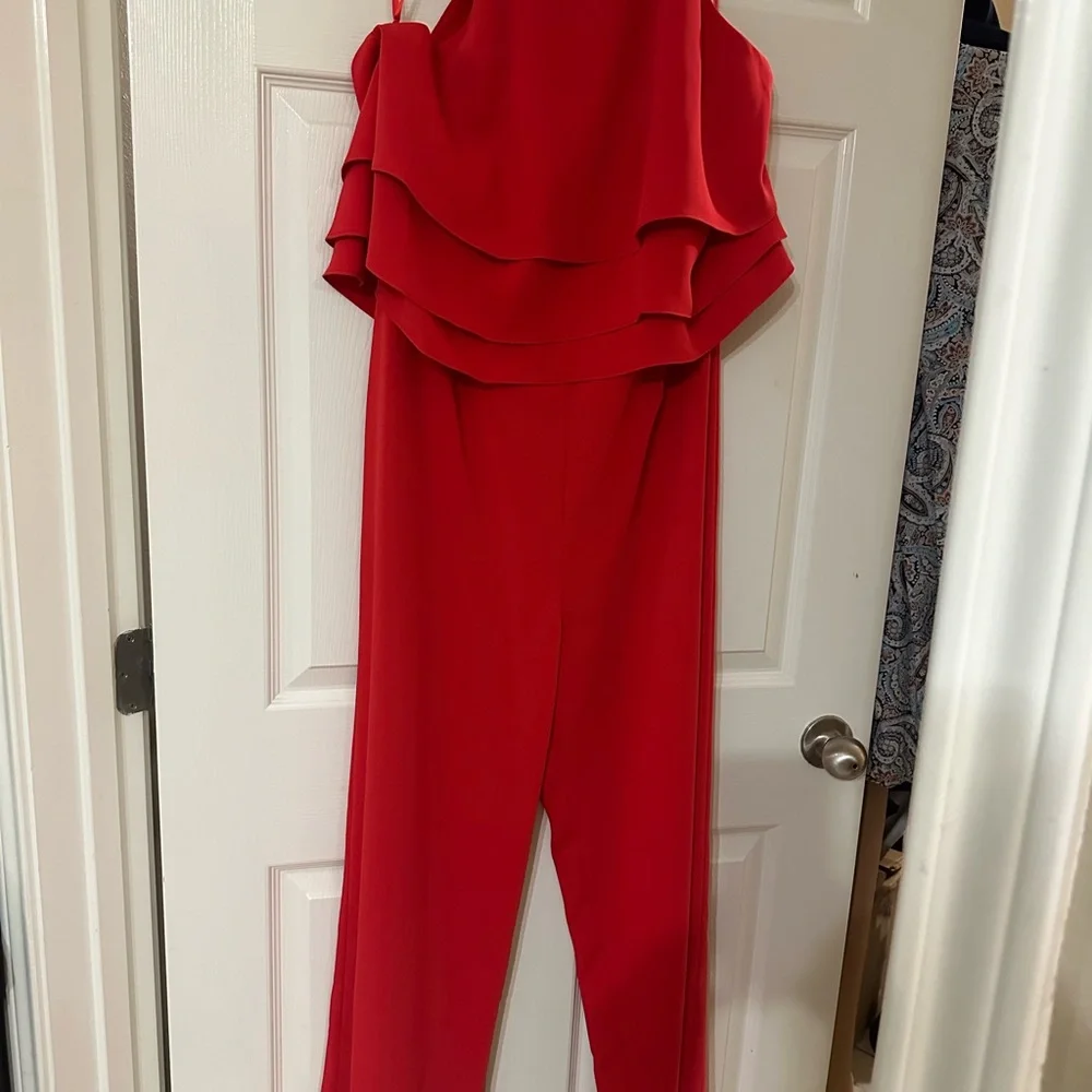 NWT Gianni Bini Red Jumpsuit - Picture 4 of 5